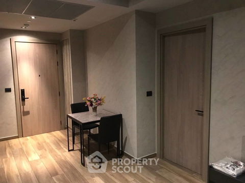 1-BR Condo at The Lofts Asoke near MRT Phetchaburi (ID 2256308)