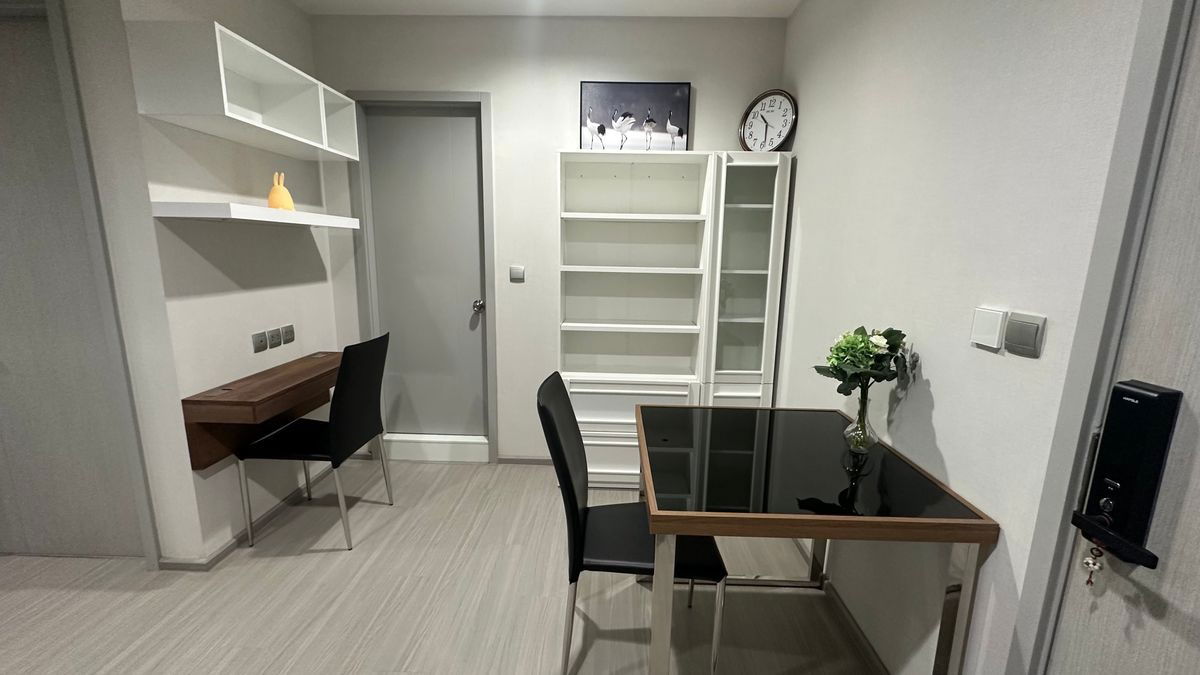 picture (For Rent Life Sukhumvit 62) Size 38 sq m., 17th floor - 4/10
