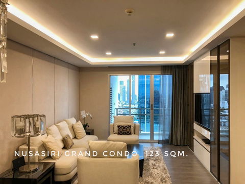 For RENT-newly renovated 2 bedrooms at Nusasiri Grand easy access to BTS Ekkamai opposite Gateway Ekamai, Major Cineplex Sukhumvit 