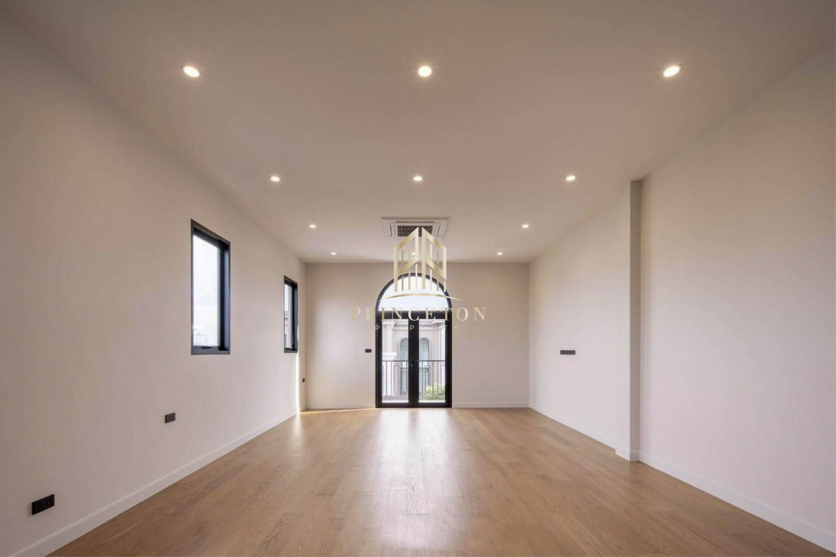 picture Luxury House For Sale Cinq Royal Krungthep Kreetha - 16/41