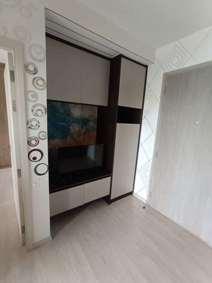picture Ready to move in, for rent, The Gallery Bearing, fully furnished, full common area, near BTS, walking distance - 14/27