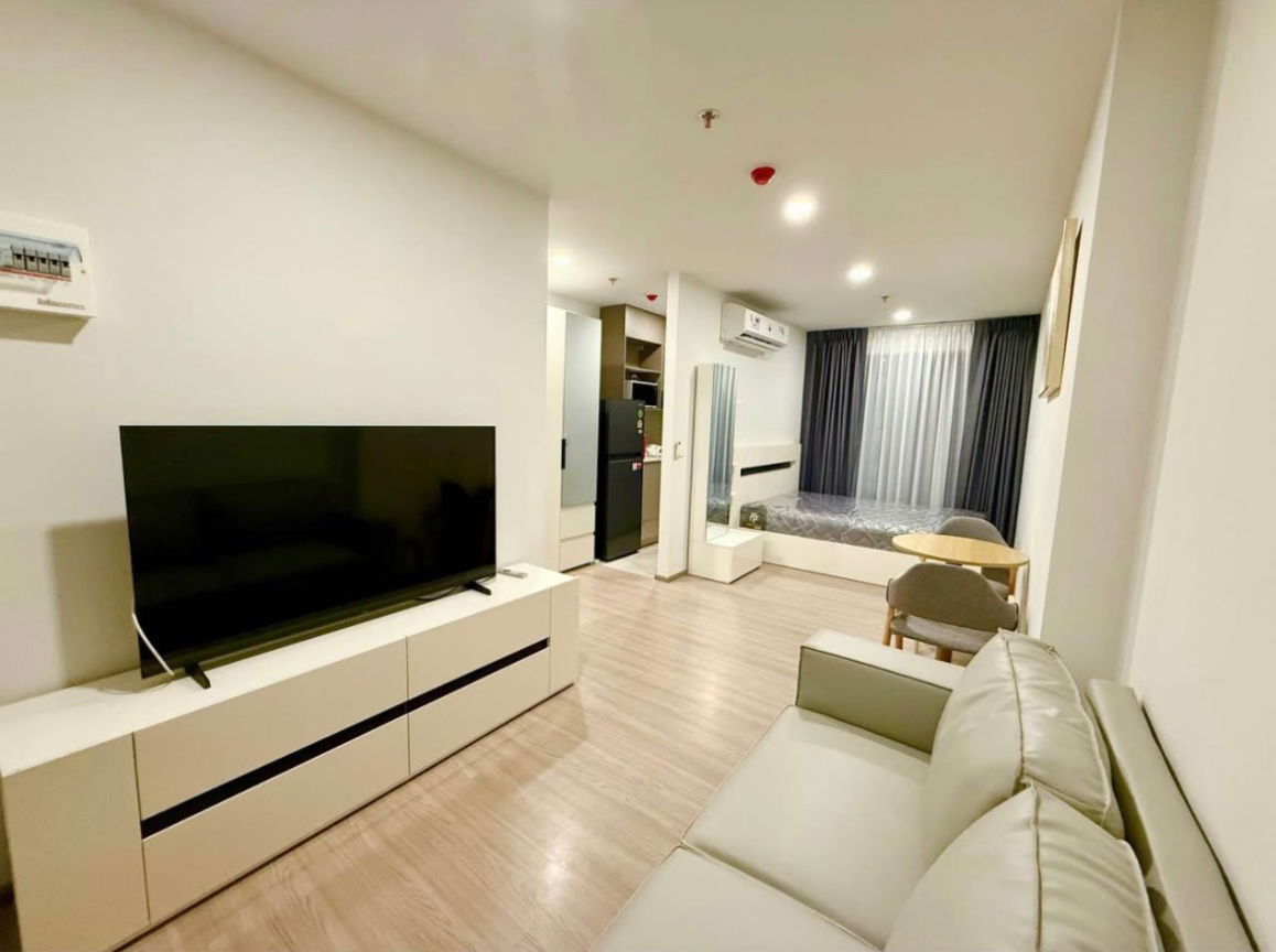 picture ⭐️✨Aspire Sukhumvit Rama4⭐️✨ Nice new room near Phrakanong BTS  - 4/10