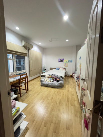 รูป ให้เช่า ทาวน์เฮ้าส์ บ้านกลางเมือง เออร์บาเนี่ยน พระราม 9-ลาดพร้าว   - รูปที่ 22/23