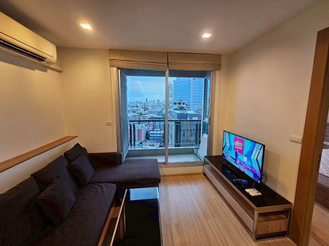 ให้เช่าคอนโด ริทึ่ม รัชดา-ห้วยขวาง อาคาร 1 ชั้น 17 1 ห้องนอน ขนาด 46 ตรม ใกล้ โรบินสันรัชดา