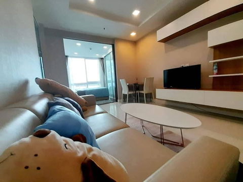 Pool View! Condo for rent 13,500 Baht/month, The Metropolis Samrong Interchange.