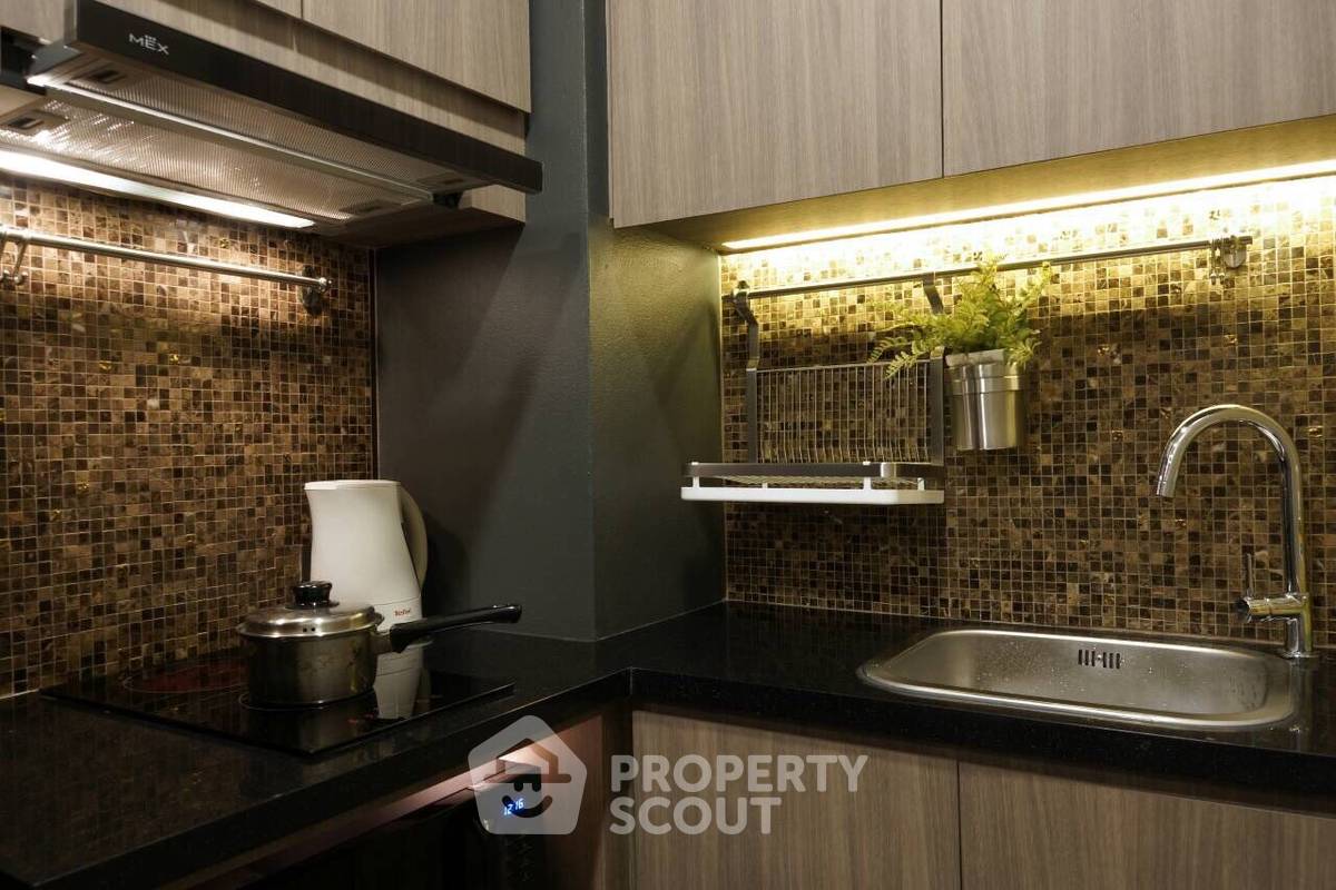 picture 2-BR Condo at Phayathai Plaza near BTS Phaya Thai (ID 868292) - 9/9