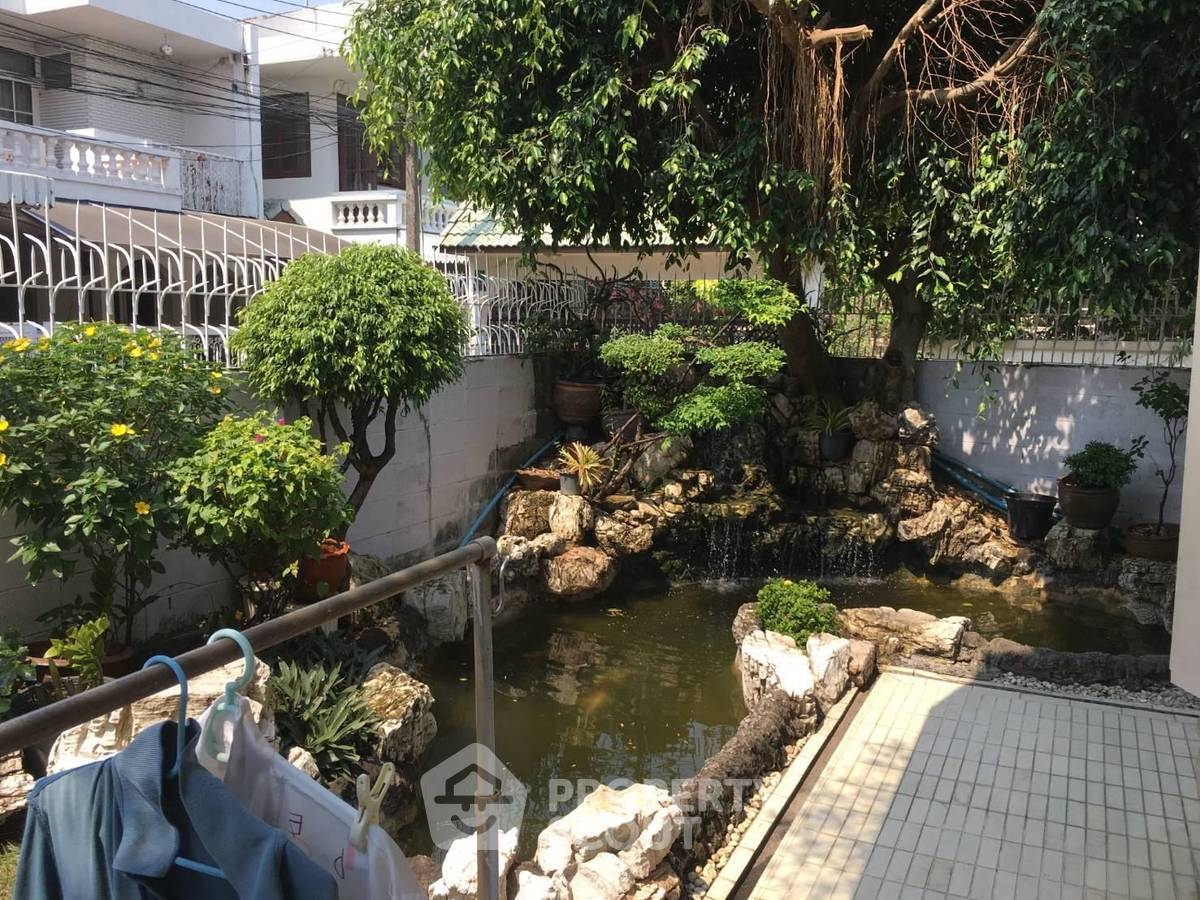 picture 4-BR House near MRT Lumphini (ID 2108494) - 8/8