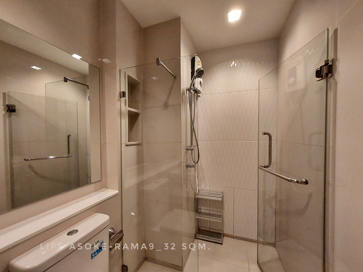 รูป ให้เช่าห้อง Life Asoke-Rama9 ขนาด 32 ตรม.1 ห้องนอน ตึก A เฟอร์ครบ เครื่องใช้ไฟฟ้าพร้อม ห้องสภาพดี รวมที่จอดรถ - รูปที่ 10/11