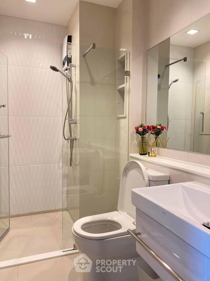 picture 1-BR Condo at Life Asoke - Rama 9 near MRT Phra Ram 9 (ID 2254888) - 3/14