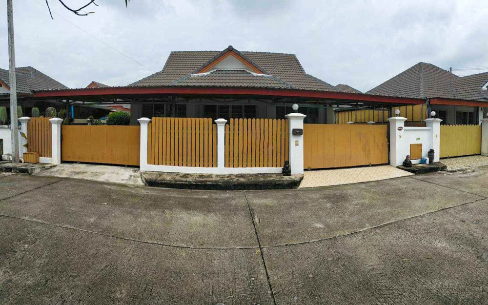 picture Single-story pet friendly house for rent in Hang Dong, Chiang Mai - 1/16