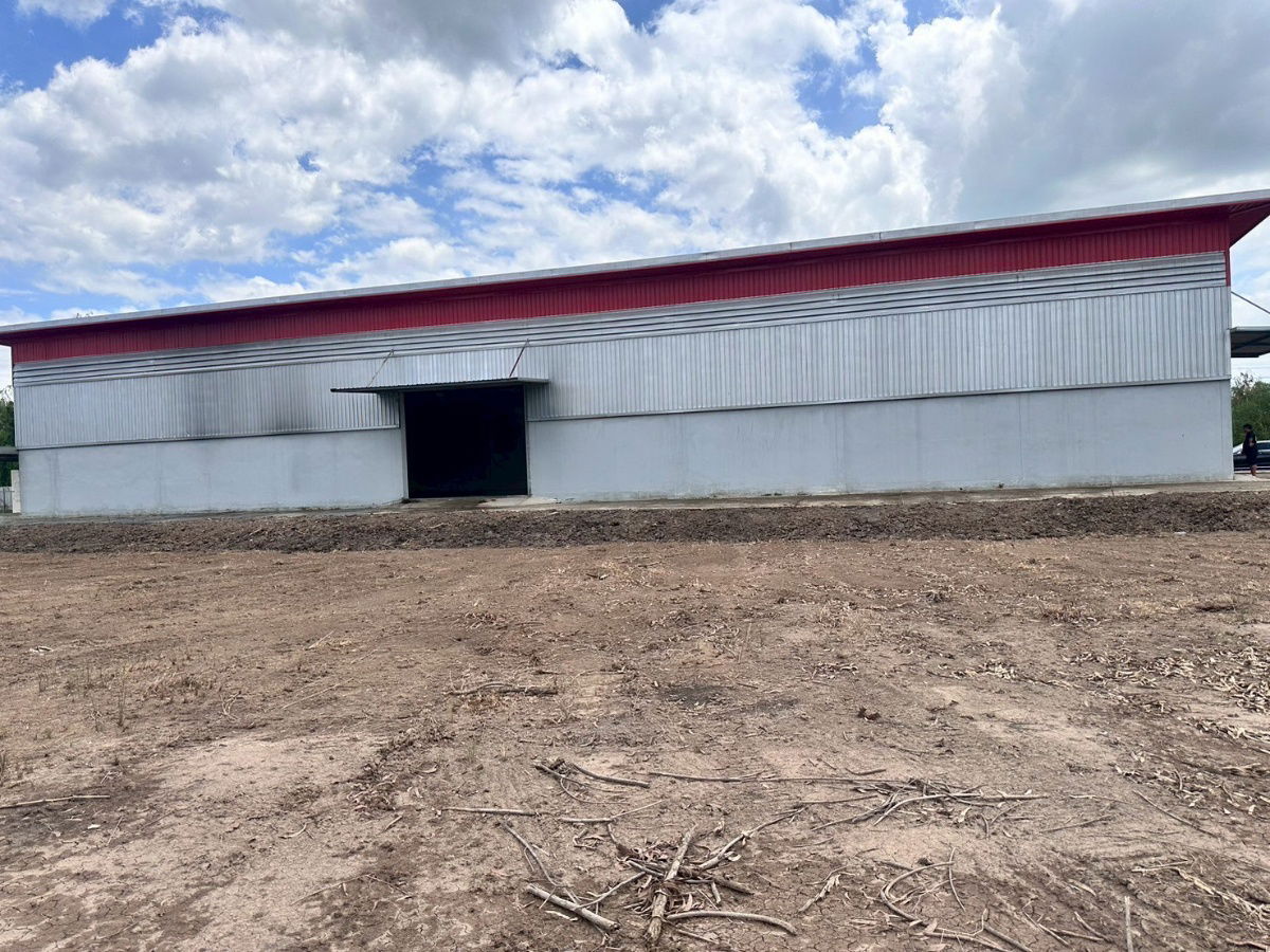 picture Land with factory warehouse for sale in Sai Noi District, Nonthaburi. Total area: 6 rai (2 title deeds). - 14/17