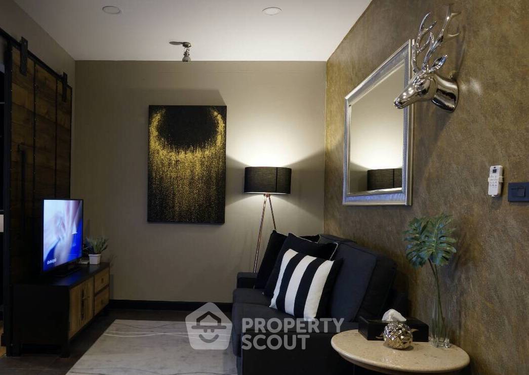 picture 2-BR Condo at Phayathai Plaza near BTS Phaya Thai (ID 868292) - 1/9