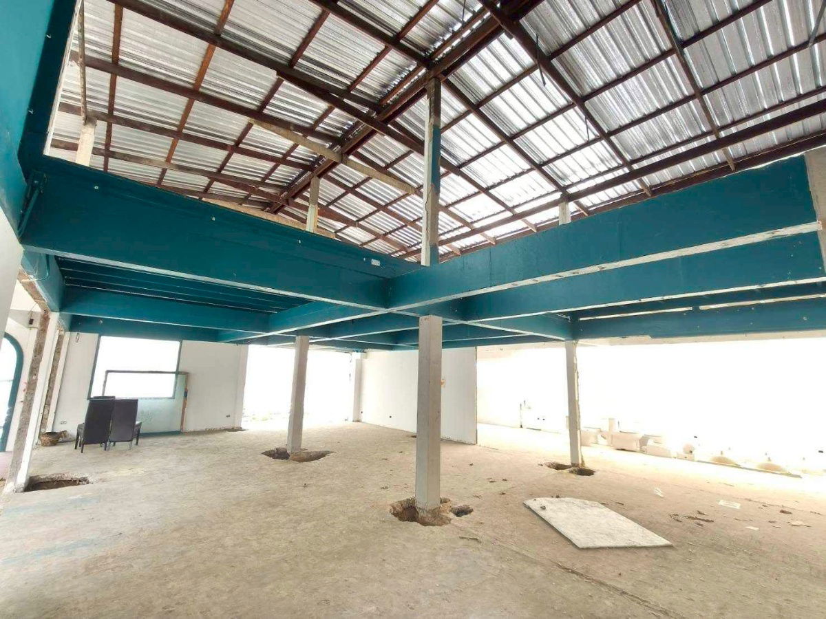 รูป LTHC12961 – Commercial for Rent (อาคารพาณิชย์ให้เช่า) at Phra Khanong Pridi Size approx. 400 sqm. Studio 1 bath Near BTS Phra Khanong ONLY 180K/month - รูปที่ 4/10