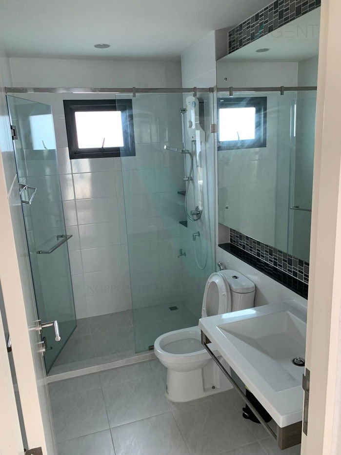 picture For Rent 2-story House SETTHASIRI KRUNGTHEP KREETHA 4 bedroom 3 bathroom - 7/8
