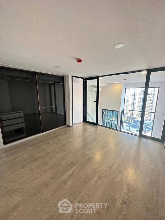 picture 1-BR Condo at SOHO Bangkok Ratchada near MRT Huai Khwang (ID 2030318) - 5/8