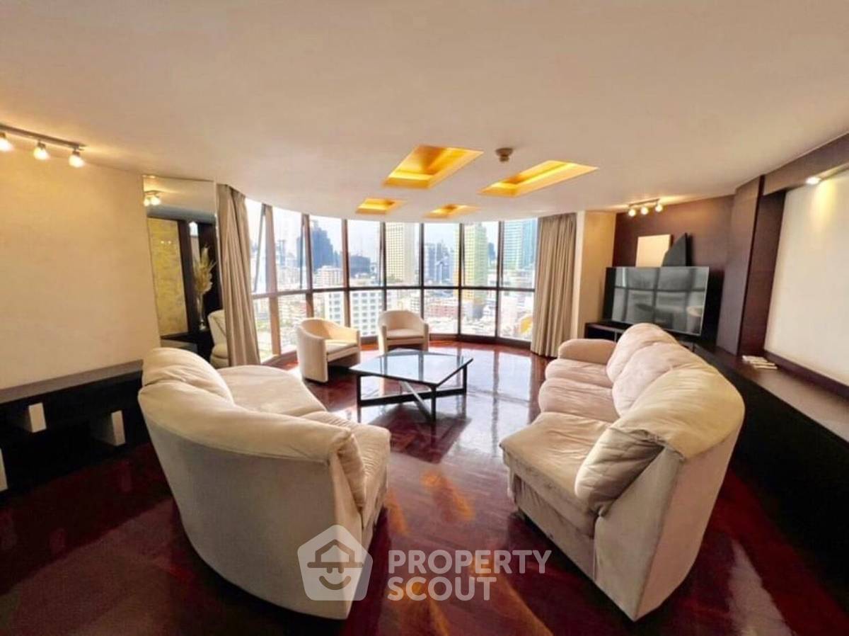 picture 4-BR Condo at City Lakes Tower Sukhumvit 16 Condominium near BTS Asok (ID 881394) - 3/8