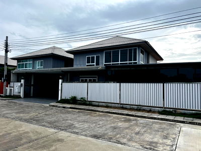บ้านเดี่ยว ม.เทคโนโลยีมหานคร : ขายบ้านเดี่ยว 2 ชั้น หมู่บ้านดิ เอ็กซ์เทนโซ เลียบวารี