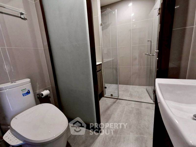 picture 2-BR Condo at Ideo Mobi Asoke near MRT Phetchaburi (ID 2255058) - 16/16