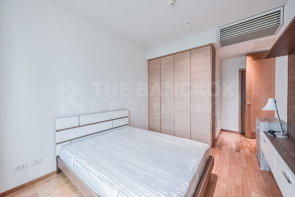 picture 𝐑𝐚𝐫𝐞 𝐔𝐧𝐢𝐭! The Empire Place 💙 Corner room with beautiful view 🏙️ near BTS Chongnonsi - 8/12