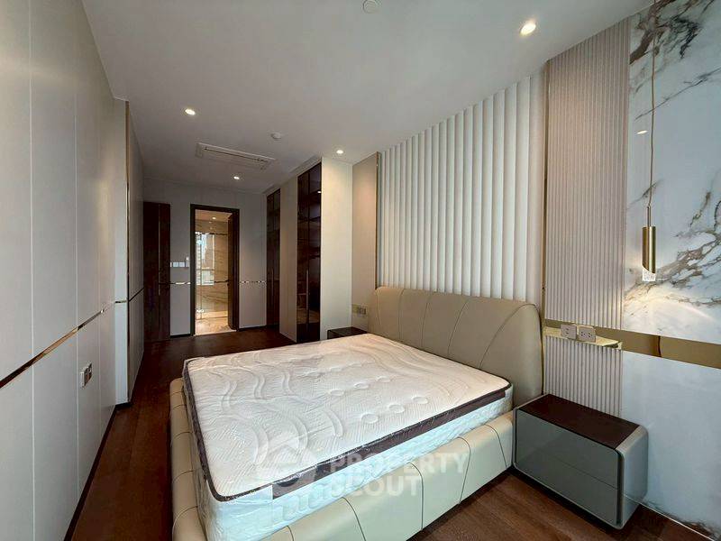 picture 3-BR Condo at Supalai Icon Sathon near MRT Si Lom (ID 2255055) - 4/13