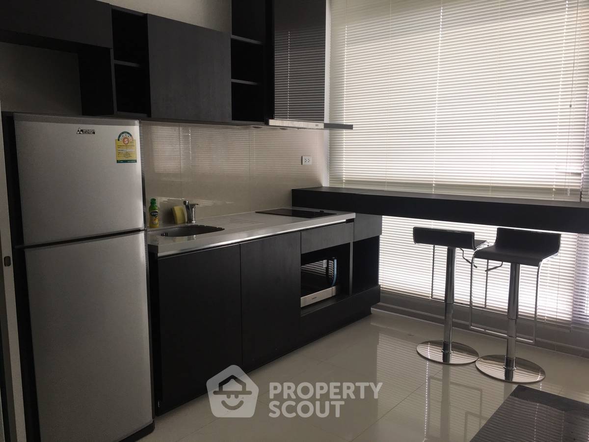 รูป คอนโด 1-ห้องนอน ที่ ริทึ่ม สุขุมวิท 44/1 ใกล้ BTS พระโขนง (ID 886546) - รูปที่ 4/5
