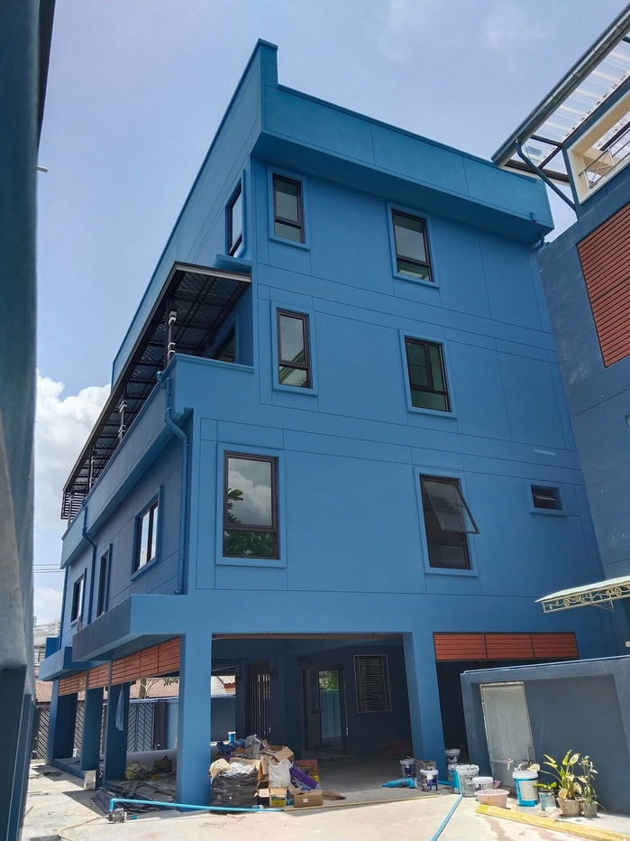รูป 🏢 บ้าน / โฮมออฟฟิศ / สำนักงานให้เช่า 4 ชั้น 480 ตร.ม. ทำเลใจกลางเมือง ใกล้ MRT สุทธิสาร – MRT ห้วยขวาง - รูปที่ 2/19
