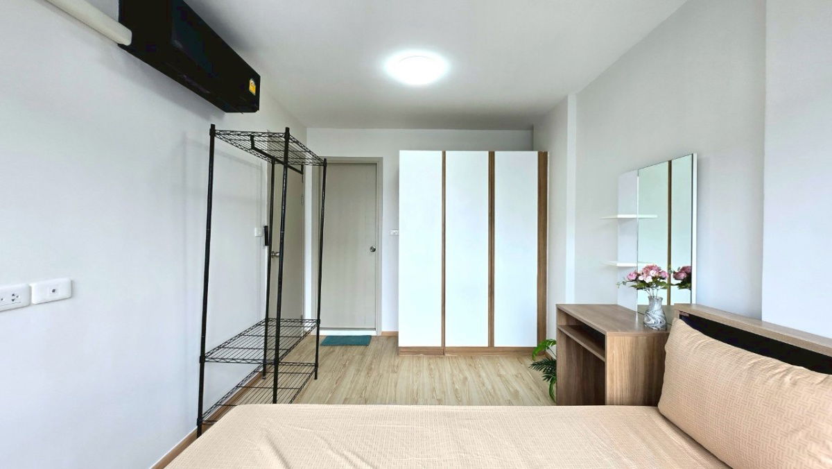 picture For Rent Condo 14k/mo Near BTS Punnawithi and Udomsuk - 3/12