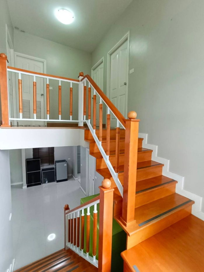 picture Urgent Sale! 2-Storey Corner House – Prime Location, Watcharaphon – Outer Ring Road - 8/15