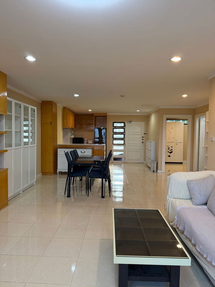 picture Code: KJ8211  for rent Supalai Place Sukhumvit 39 // Line ID: @kjcondo (with @) // - 5/17