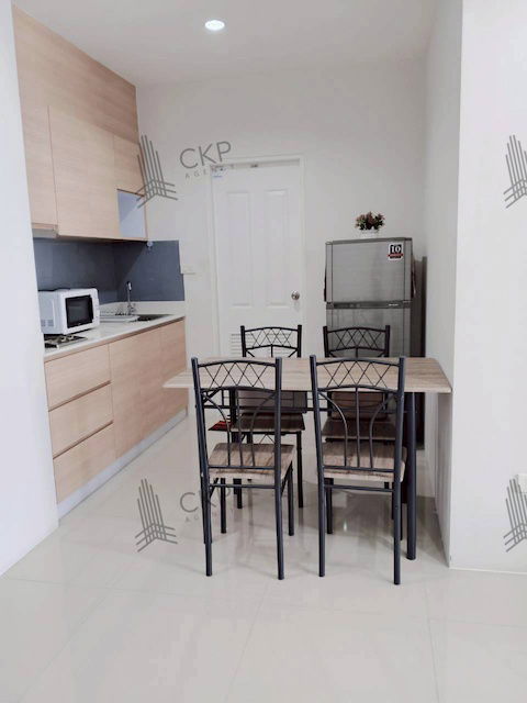 picture Condo The Residence near Sahapat Industrial Estate, Sriracha, Laem Chabang, beautiful room with built-in furniture. - 9/13