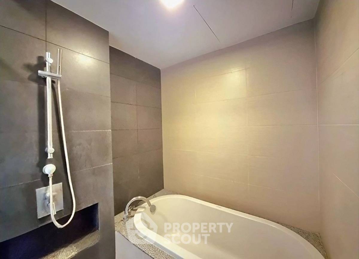 picture 1-BR Condo at Millennium Residence @ Sukhumvit Condominium near BTS Phrom Phong (ID 2256280) - 5/5