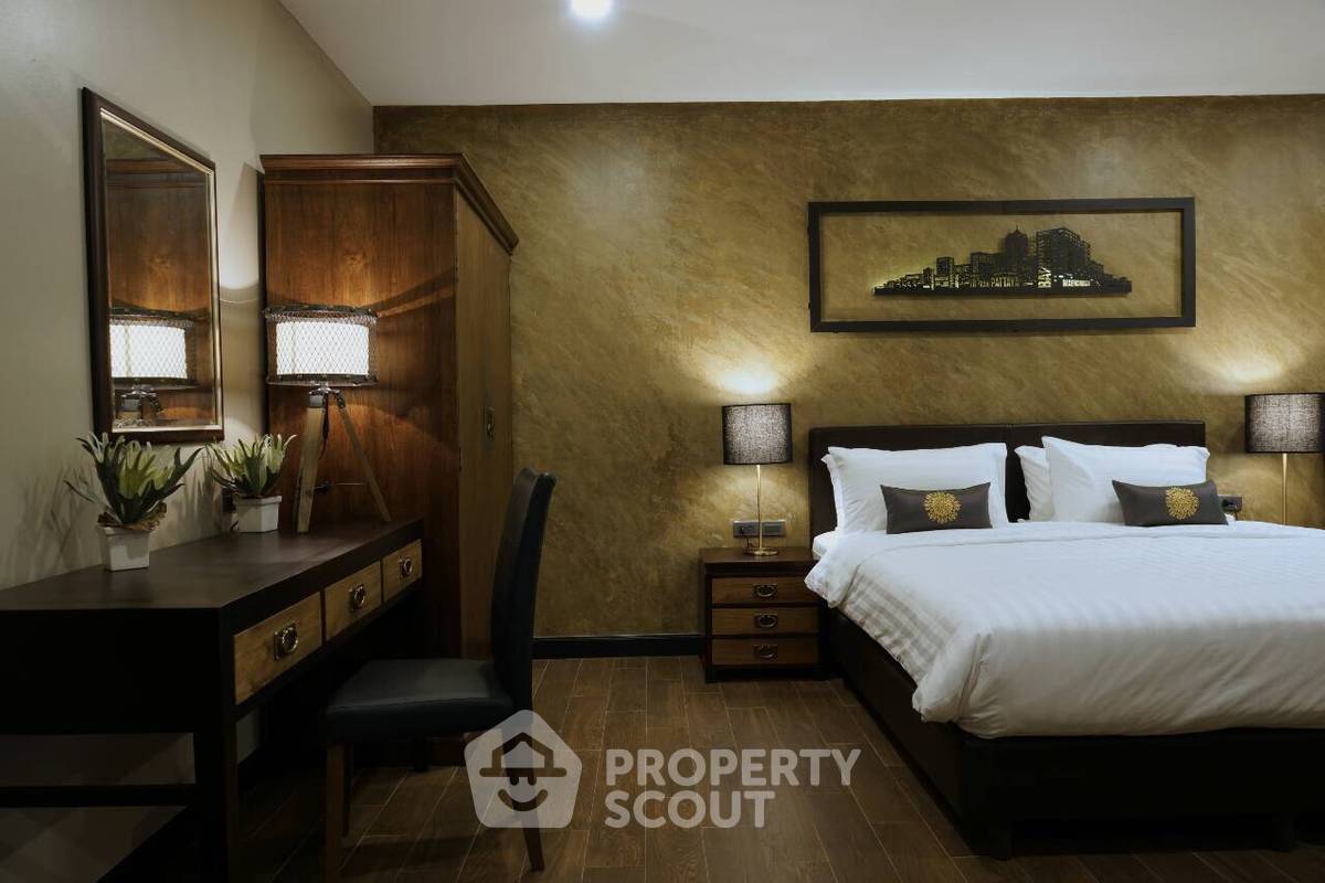 picture 2-BR Condo at Phayathai Plaza near BTS Phaya Thai (ID 868292) - 6/9