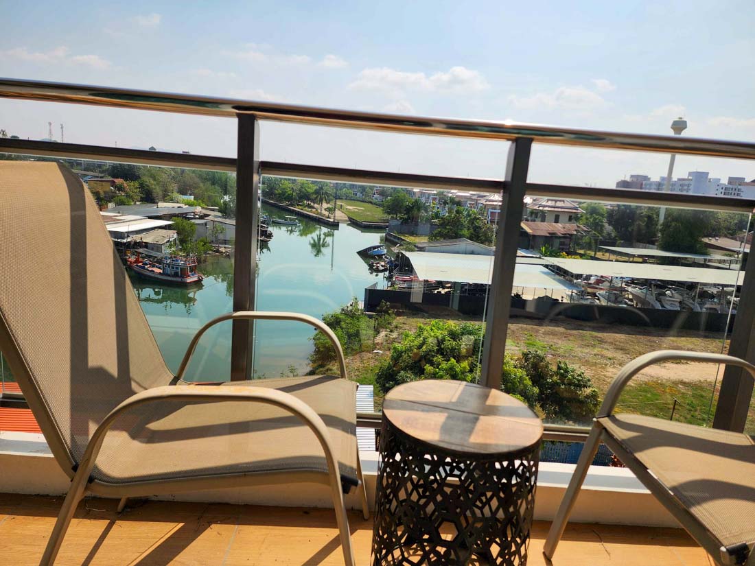 picture Studio Condominium @ Whale Marina Condo - 11/19