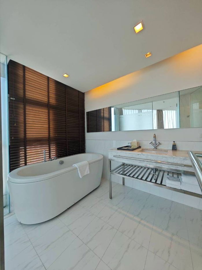 picture Condo for rent Sathorn Heritage near BTS Chong Nonsi 48,000 baht Property code: RS1399 - 11/18