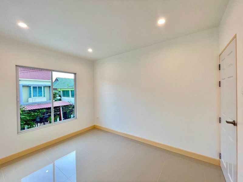 picture S386 [For Sale] Buathong Thani Village Phase 💰 Price only 2.59 million baht (free transfer) 📍 MRT Purple Line - 17/20