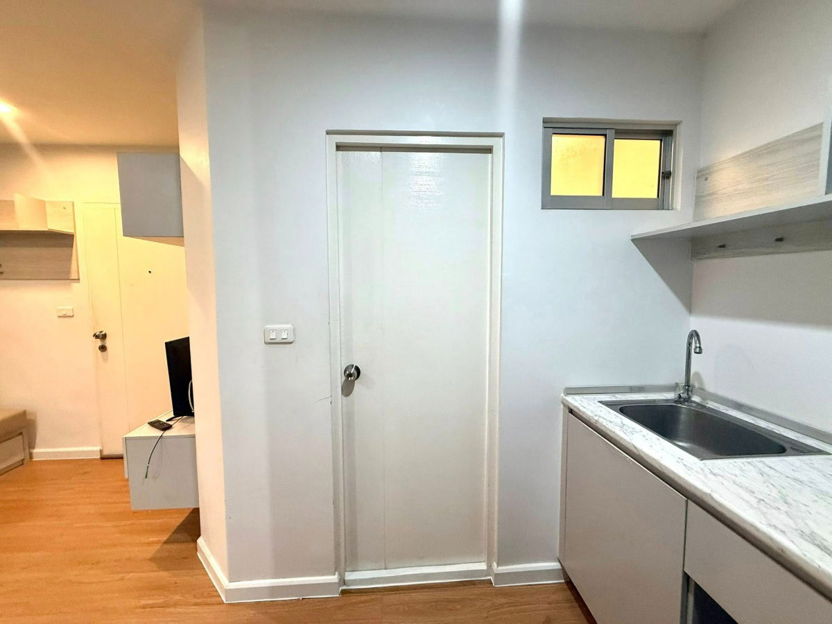 picture Room for sale  v condo Ladkrabang - 9/14