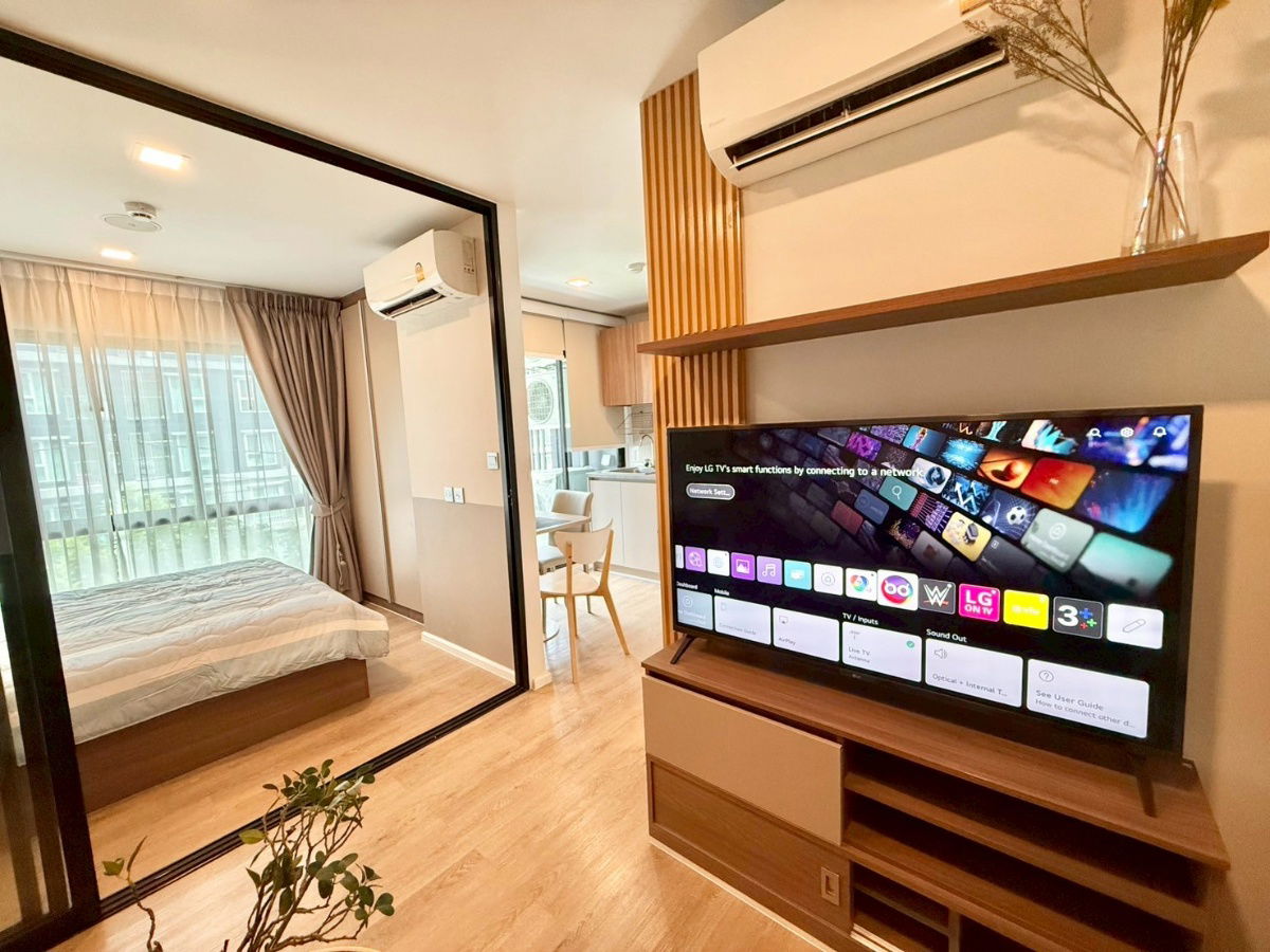 picture Separate kitchen, beautiful built-in furniture, complete with electrical appliances - 21/22