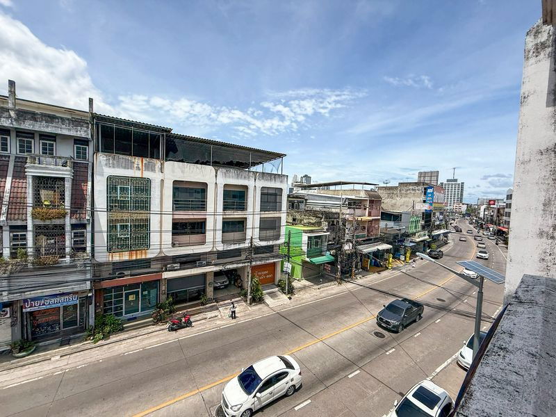 picture Land with buildings, next to the main road, Assumption Intersection, Sriracha, Chonburi - 20/20