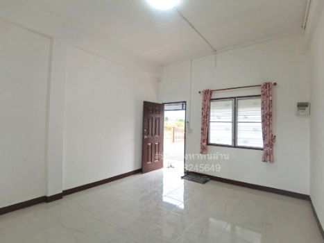 picture Apartment for sale HT009, good location, near Central Rayong 6 km. Nong Taphan, Ban Khai, Rayong. 556 sq m, 253 sq wa, renovated. - 6/12
