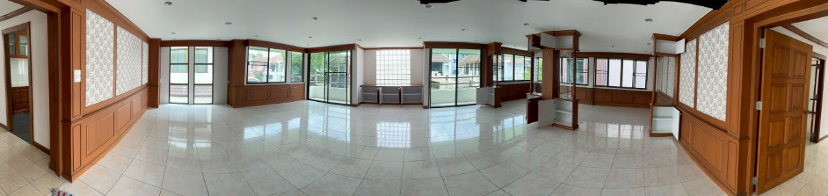 picture Home Office in the middle of Town in Town for RENT/ 办公别墅出租 - 30/35