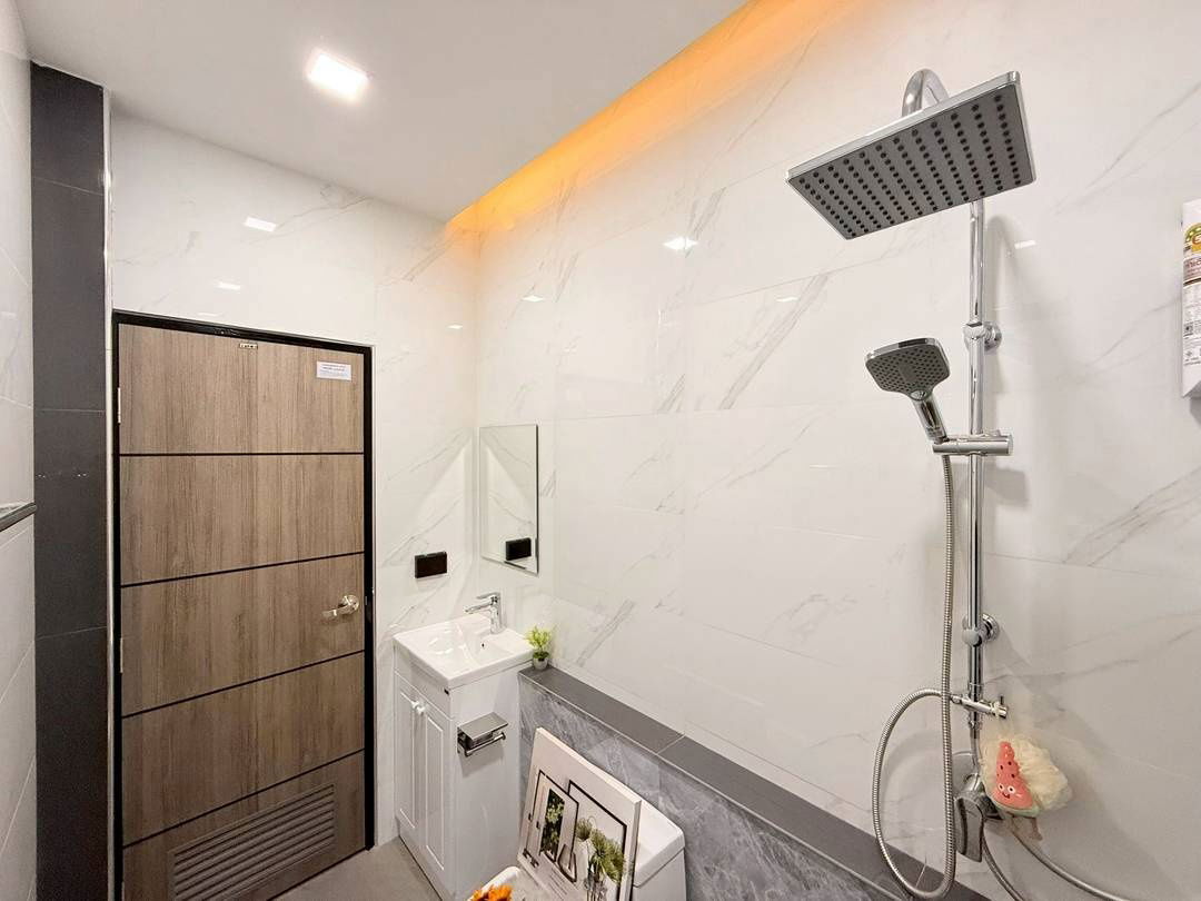picture New Pool Villa near Mabprachan Lake Pattaya - 16/18
