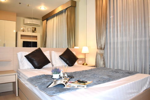 P-40392 ต้องการขายคอนโด ริธึม รัชดา Samsen Nok, Huai Khwang, Bangkok Line Id @easythaihome 085-592-2897