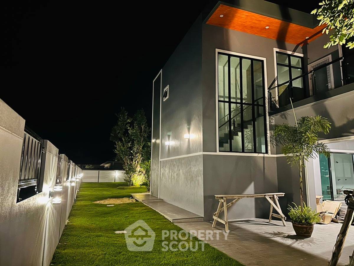 รูป บ้าน 4-ห้องนอน ใน หินเหล็กไฟ (ID 1399489) - รูปที่ 7/15