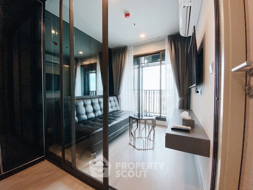 picture 1-BR Condo at Life Ladprao near BTS Ha Yaek Lat Phrao (ID 438089) - 1/5