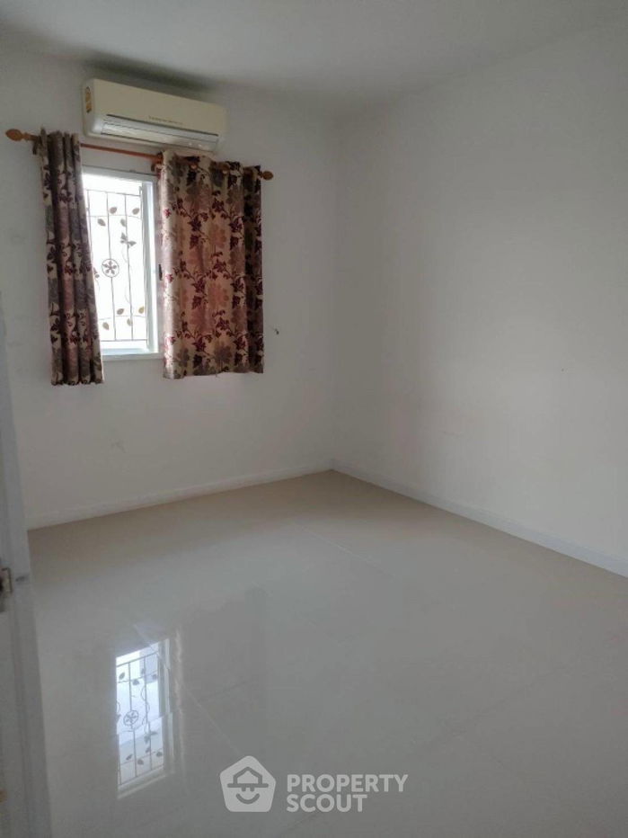 picture 3-BR Townhouse in Phraeksa Mai (ID 1832496) - 6/7