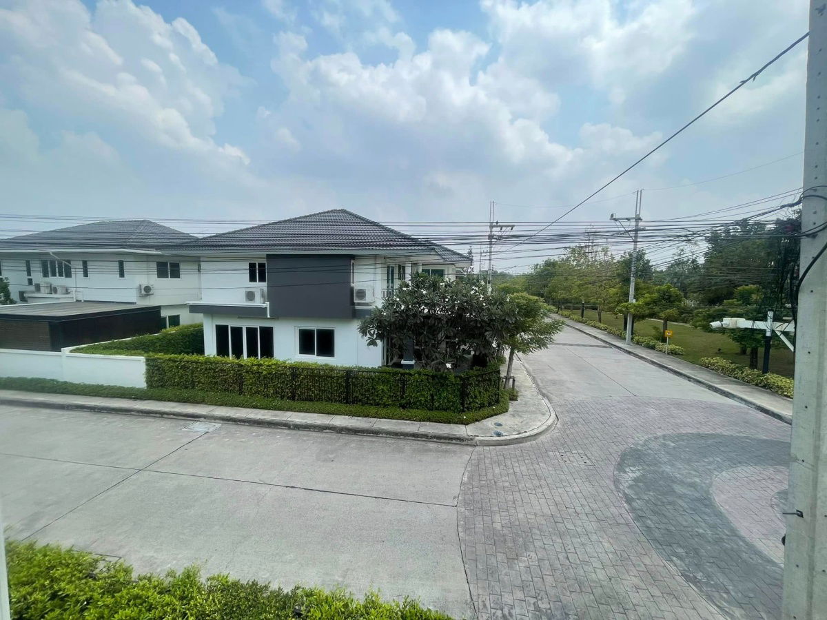 รูป UK07-020🏡 ขายบ้านเดี่ยวสุดหรู หมู่บ้านศุภาลัย พาร์ควิลล์ แยกคีรี ชลบุรี ✨ พร้อมเข้าอยู่ - รูปที่ 11/19