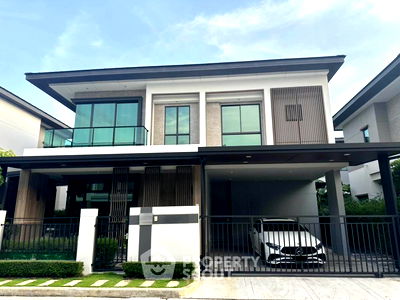 Houses for sale Don Mueang Airport : 4-BR House in Si Kan (ID 1627667)