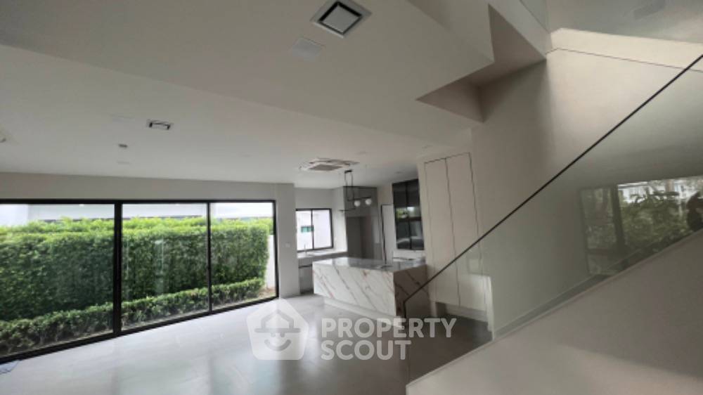 picture 4-BR House at Mantana Bangna Km.15 in Bang Chalong (ID 1773542) - 16/26