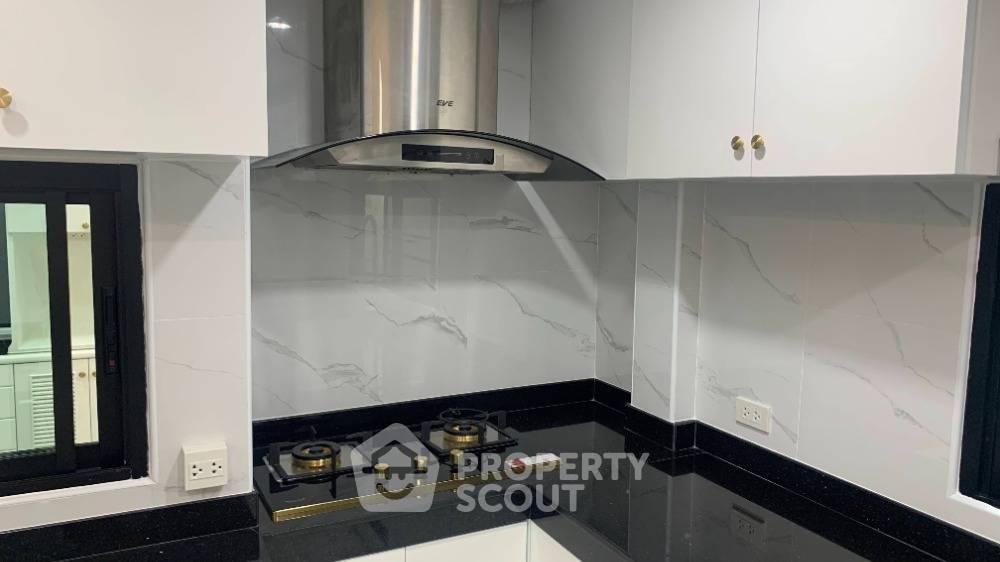 รูป บ้าน 5-ห้องนอน ใน ลาดพร้าว (ID 1542141) - รูปที่ 15/40