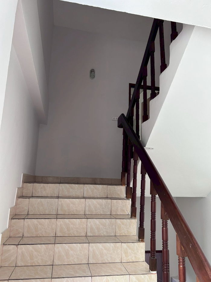 picture Home Office in the middle of Town in Town for RENT/ 办公别墅出租 - 26/35